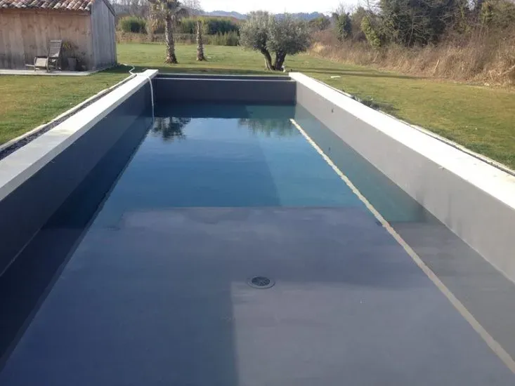Rénovation piscine carrelée à Cadenet (84)