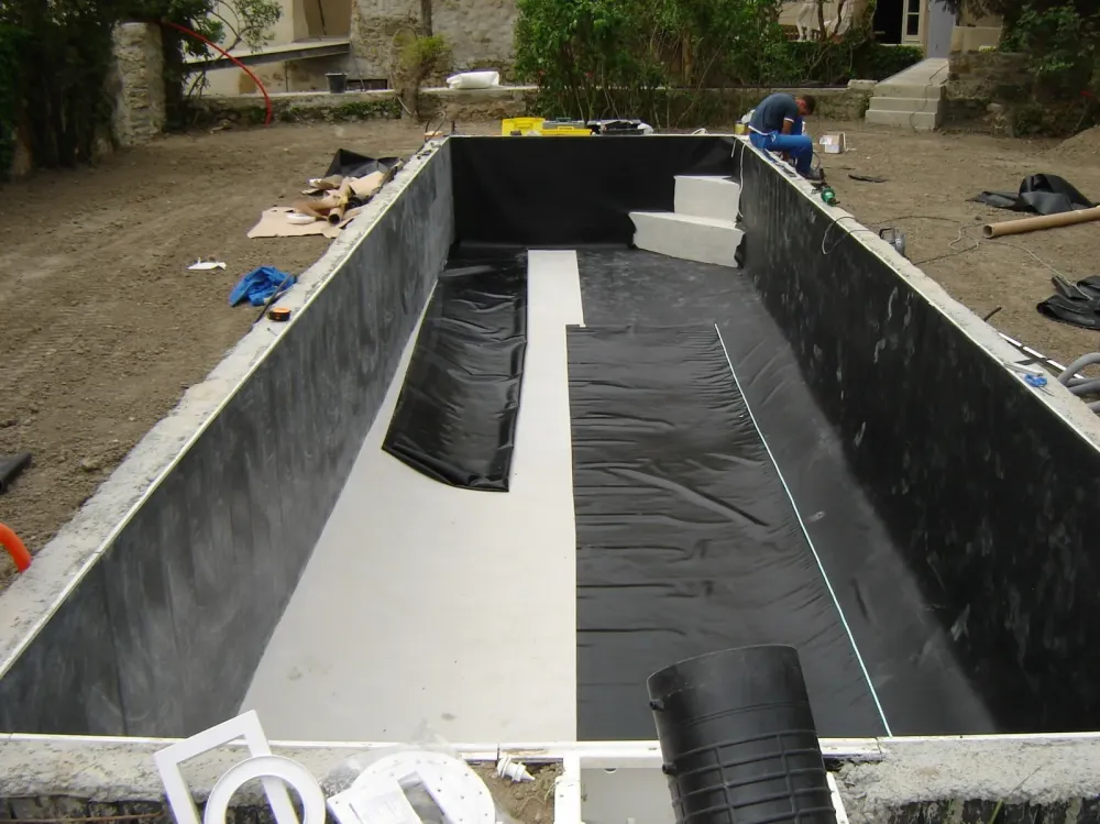 Installation de PVC armé et liner